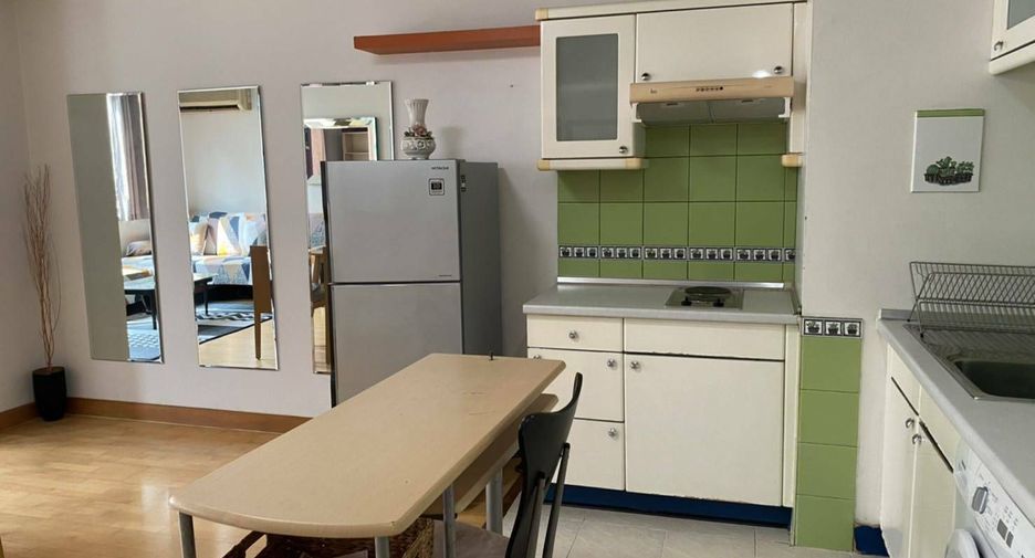 For rent 1 bed condo in Pathum Wan, Bangkok
