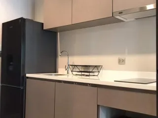 Аренда студия кондо в Хуаи Кхщанг, Бангкок