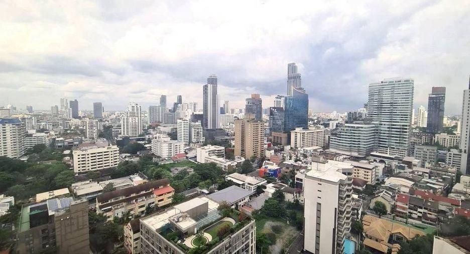 For rent 2 bedrooms condo in Watthana, Bangkok