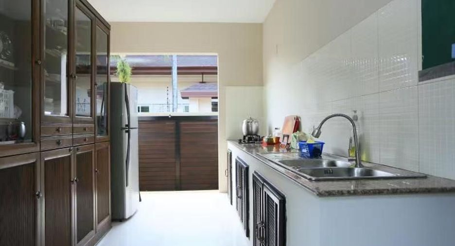 For sale and for rent 4 bedrooms villa in Thalang, Phuket