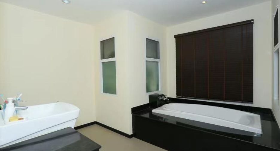 For sale and for rent 4 bedrooms villa in Thalang, Phuket