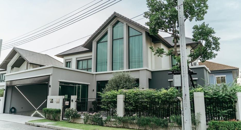 For sale 3 bedrooms house in Sai Mai, Bangkok
