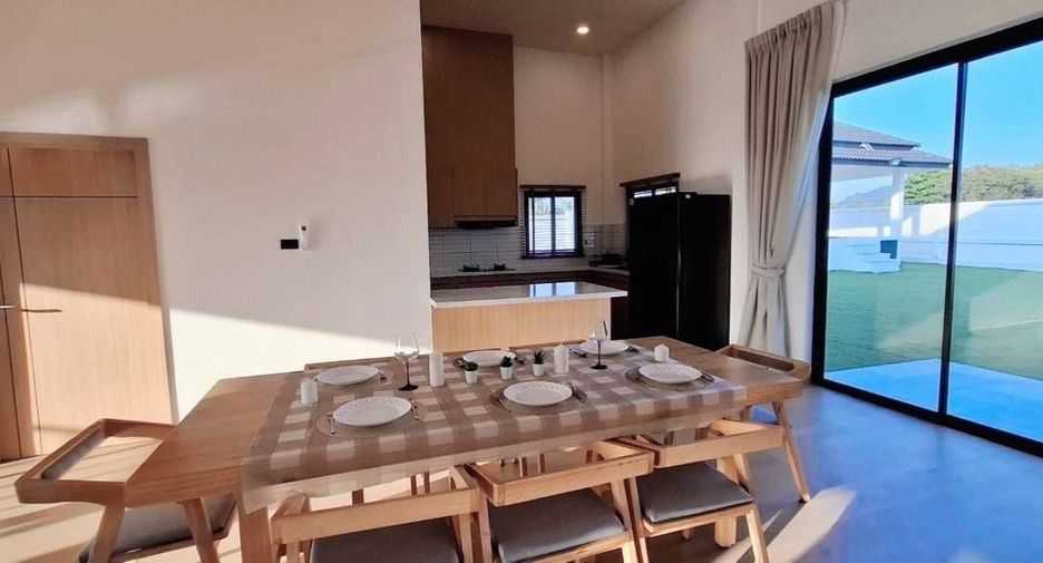 Villa zum Kauf mit 5 Zimmer in Bang Lamung, Chonburi