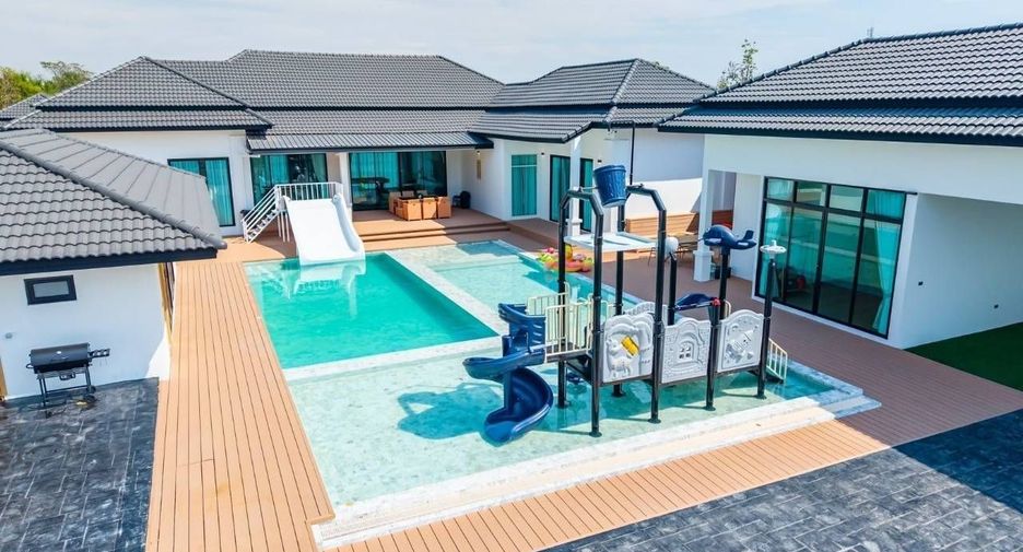 Villa zum Kauf mit 5 Zimmer in Bang Lamung, Chonburi