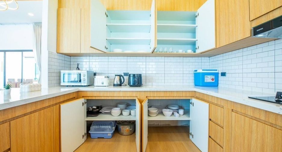 Villa zum Kauf mit 5 Zimmer in Bang Lamung, Chonburi
