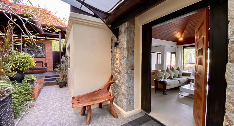 For sale 3 bedrooms villa in Kathu, Phuket