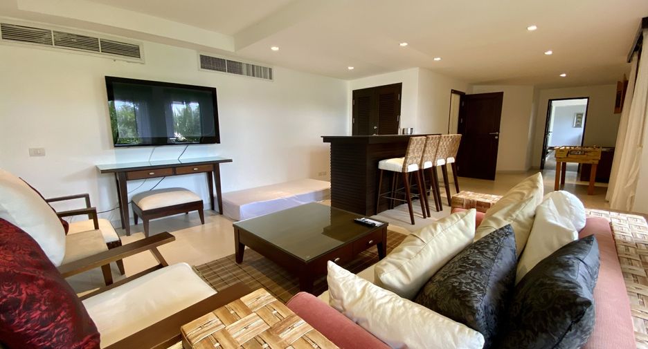 For sale 3 bedrooms villa in Kathu, Phuket