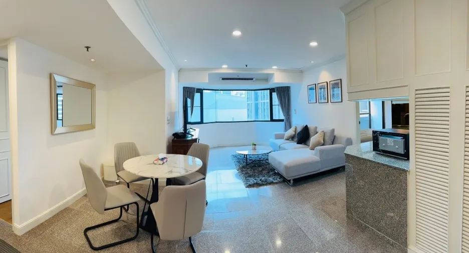 Wohnung zur Miete mit 3 Zimmer in Khlong Toei, Bangkok