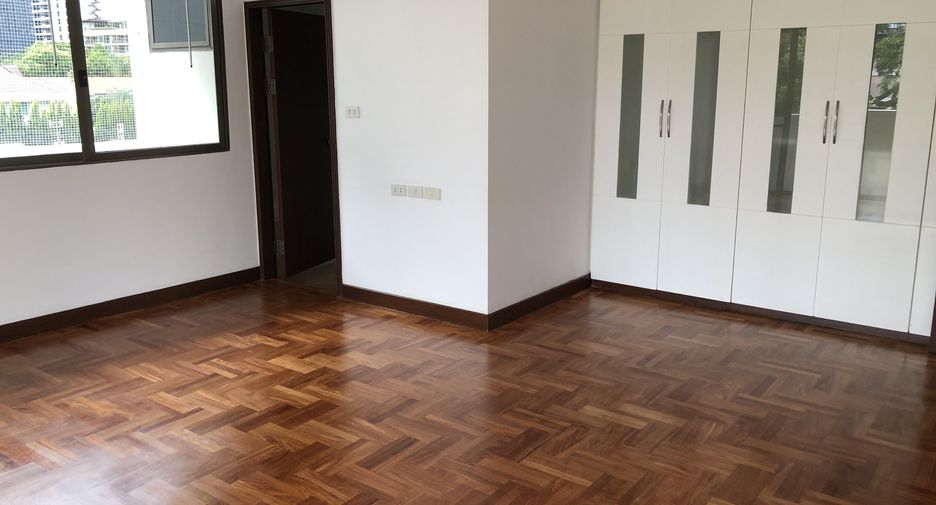 Apartment zur Miete mit 3 Zimmer in Watthana, Bangkok
