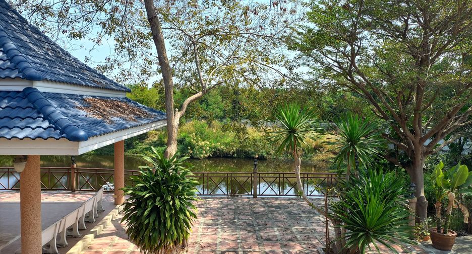 For rent and for sale 8 bedrooms house in Hua Hin, Prachuap Khiri Khan