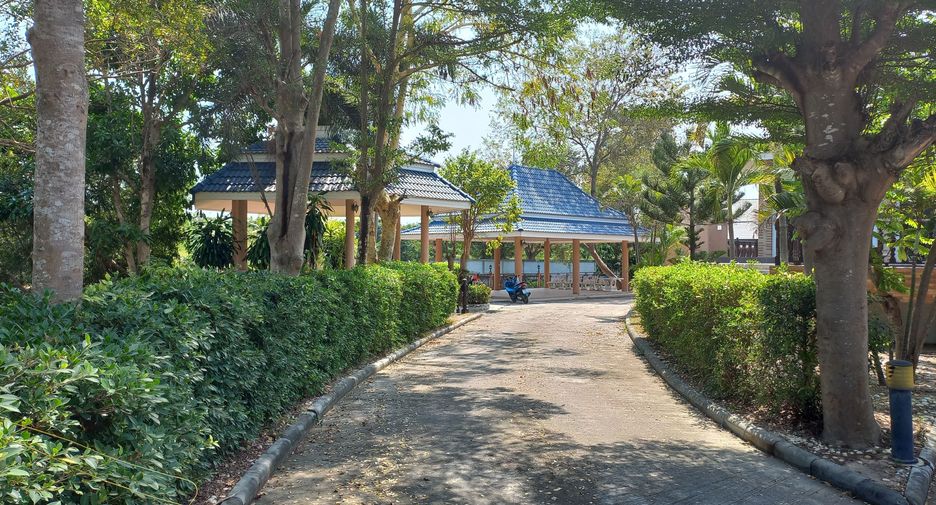 For rent and for sale 8 bedrooms house in Hua Hin, Prachuap Khiri Khan
