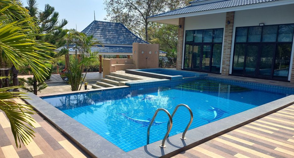 For rent and for sale 8 bedrooms house in Hua Hin, Prachuap Khiri Khan