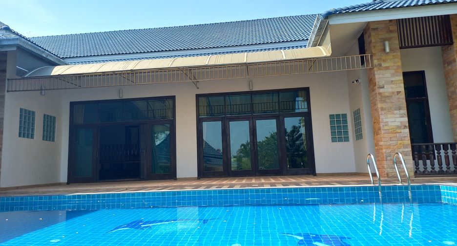 For rent and for sale 8 bedrooms house in Hua Hin, Prachuap Khiri Khan