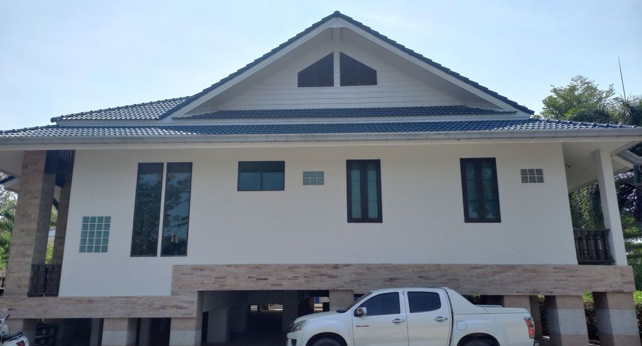 For rent and for sale 8 bedrooms house in Hua Hin, Prachuap Khiri Khan