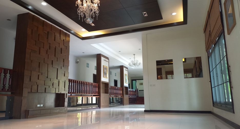 For rent and for sale 8 bedrooms house in Hua Hin, Prachuap Khiri Khan