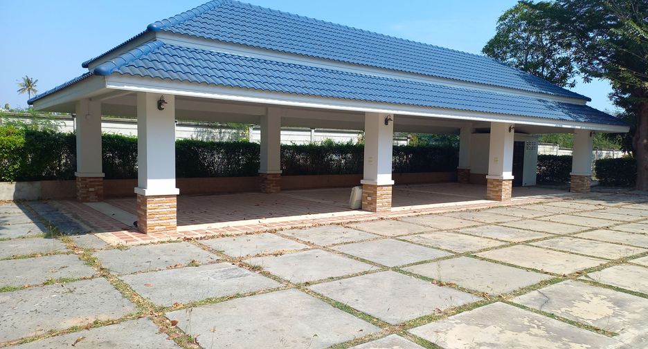 For rent and for sale 8 bedrooms house in Hua Hin, Prachuap Khiri Khan