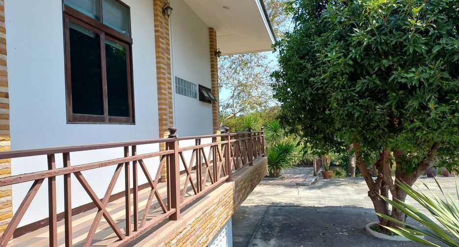 For rent and for sale 8 bedrooms house in Hua Hin, Prachuap Khiri Khan
