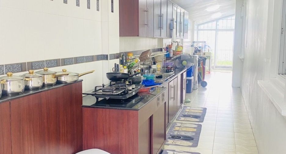 For sale 4 bedrooms house in Bang Lamung, Chonburi