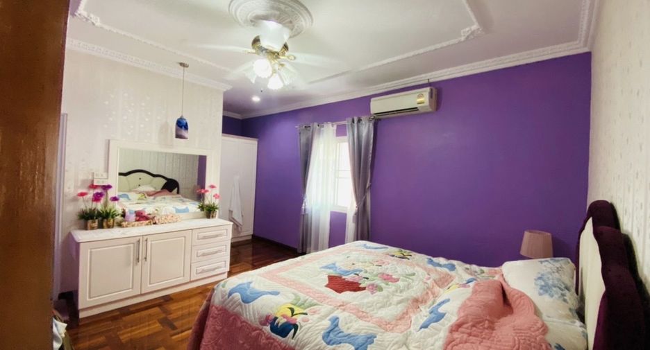 For sale 4 bedrooms house in Bang Lamung, Chonburi