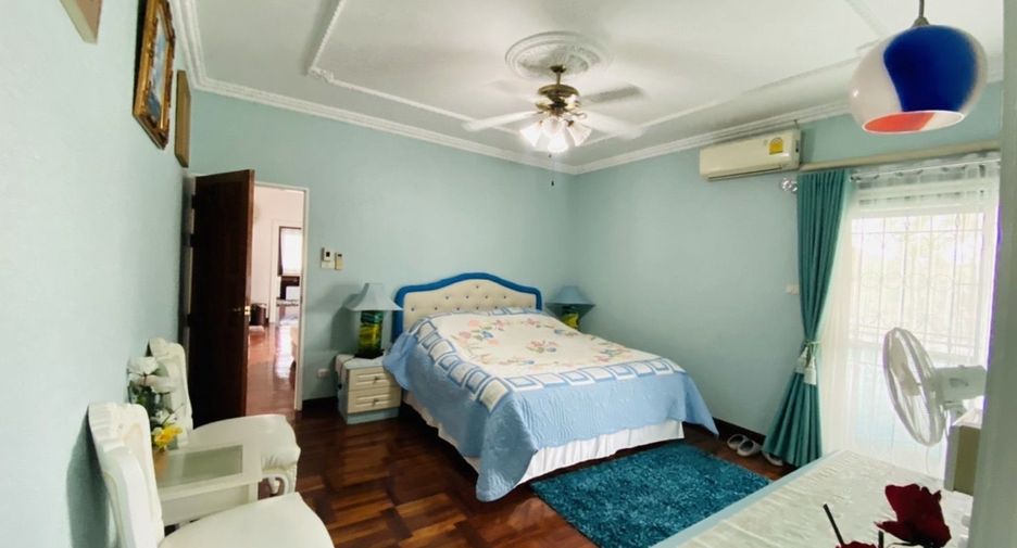 For sale 4 bedrooms house in Bang Lamung, Chonburi