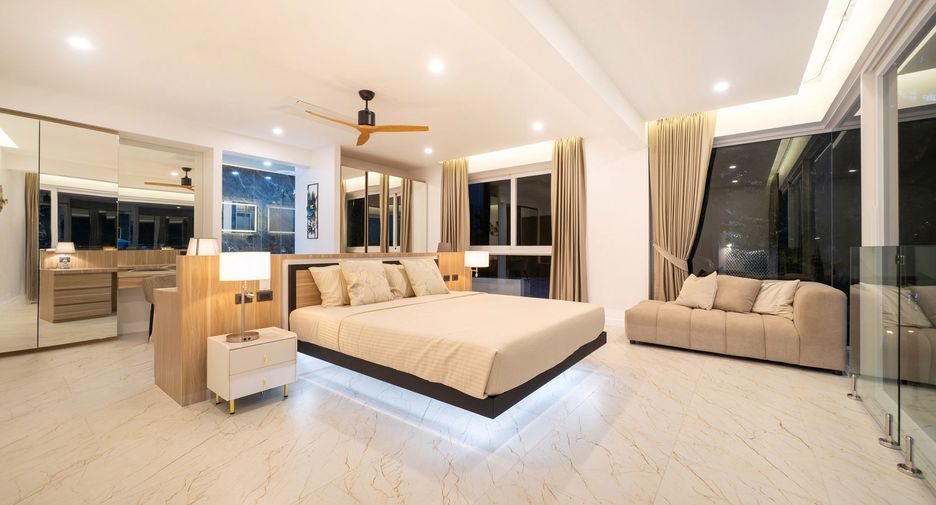For sale 3 bedrooms villa in Mueang Phuket, Phuket