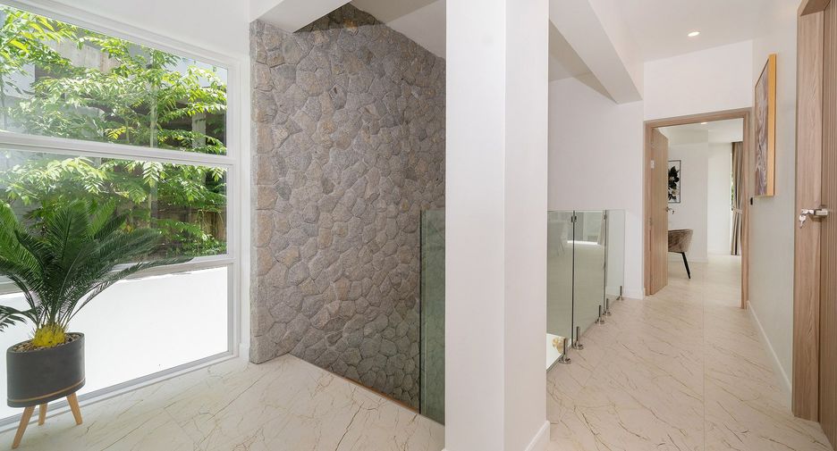 For sale 3 bedrooms villa in Mueang Phuket, Phuket