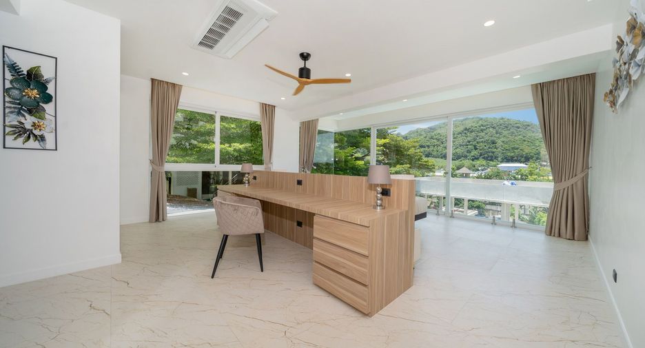 For sale 3 bedrooms villa in Mueang Phuket, Phuket
