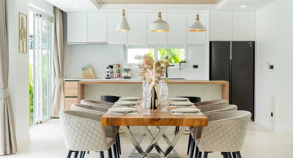 For sale 3 bedrooms villa in Mueang Phuket, Phuket