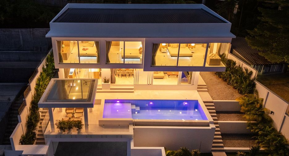 For sale 3 bedrooms villa in Mueang Phuket, Phuket