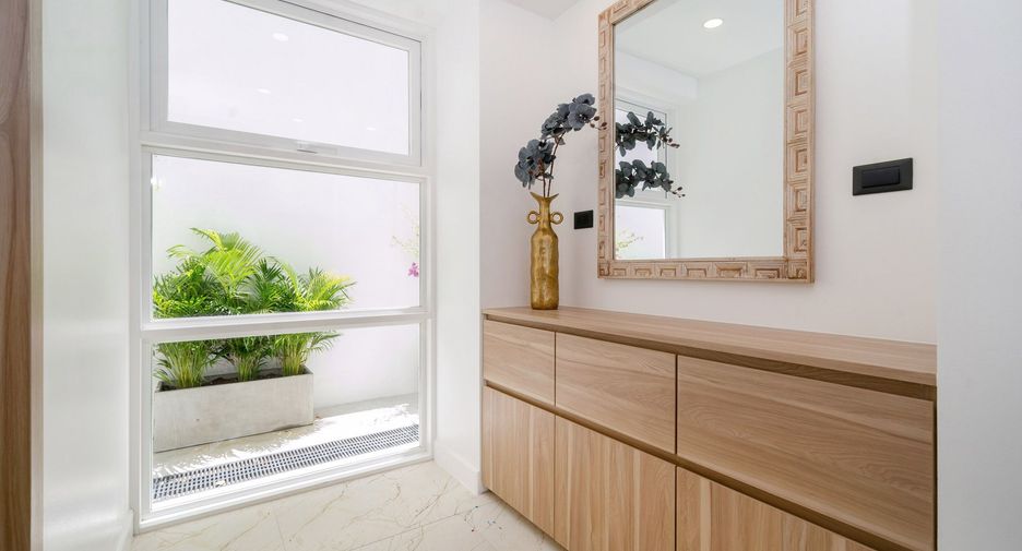 For sale 3 bedrooms villa in Mueang Phuket, Phuket