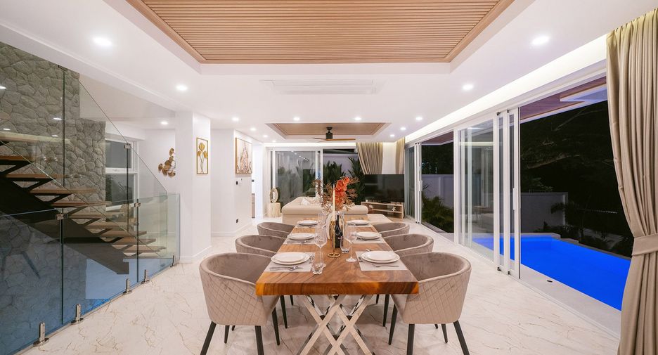 For sale 3 bedrooms villa in Mueang Phuket, Phuket