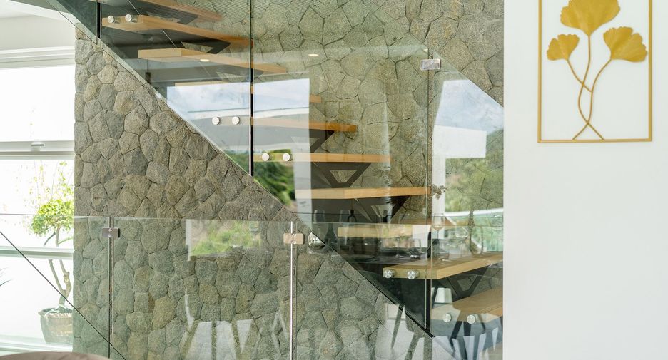 For sale 3 bedrooms villa in Mueang Phuket, Phuket