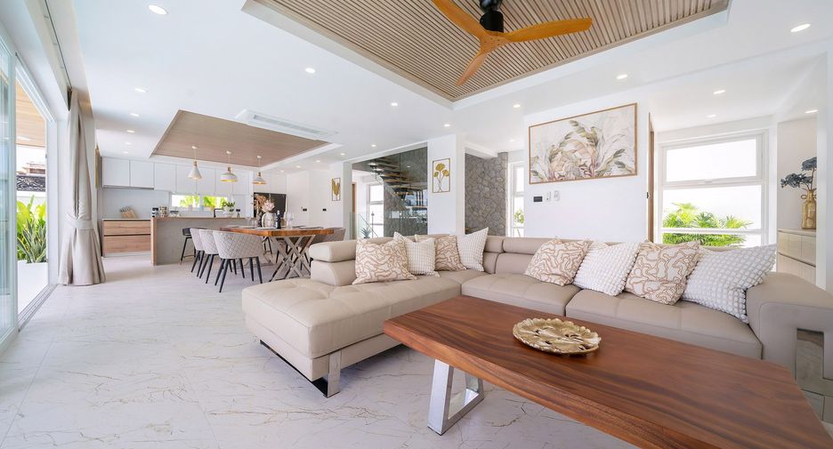 For sale 3 bedrooms villa in Mueang Phuket, Phuket