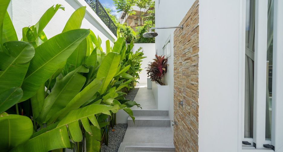 For sale 3 bedrooms villa in Mueang Phuket, Phuket