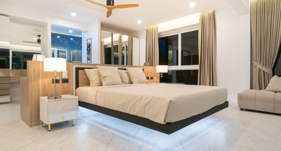 For sale 3 bedrooms villa in Mueang Phuket, Phuket
