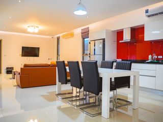 For sale 2 ベッドルーム villa in Bang Lamung, Chonburi