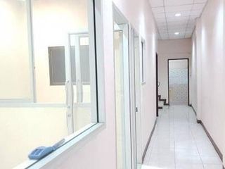 出租 6 卧室 独立屋 在 Phra Khanong, 曼谷