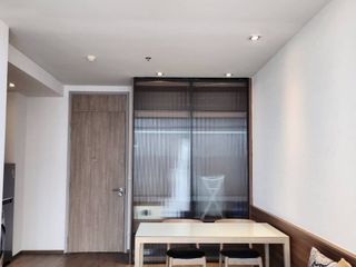 Wohnung zur Miete mit Studio in Khlong Toei, Bangkok