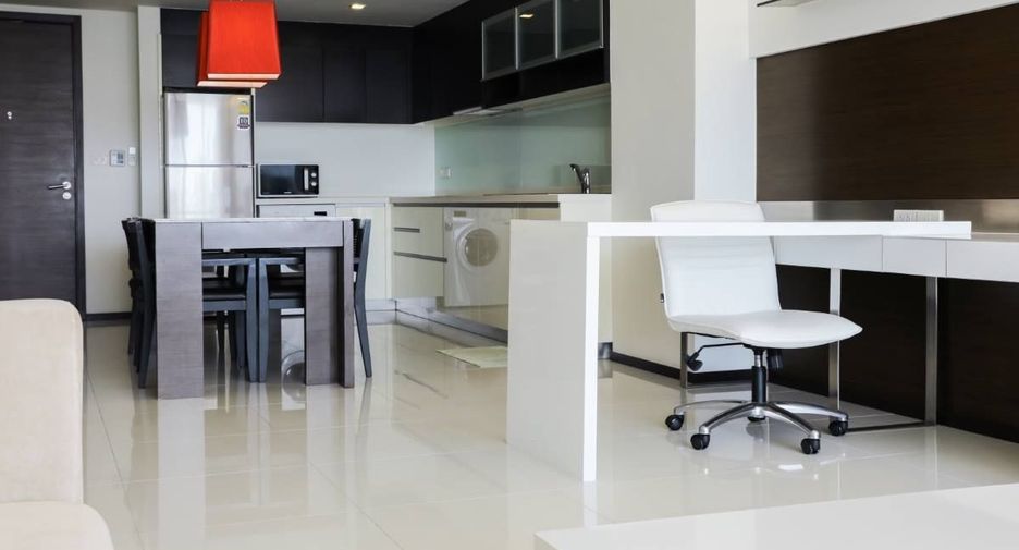 For rent 2 bedrooms condo in Sathon, Bangkok