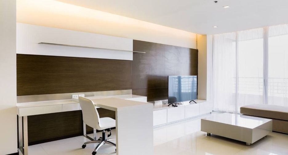 For rent 2 bedrooms condo in Sathon, Bangkok