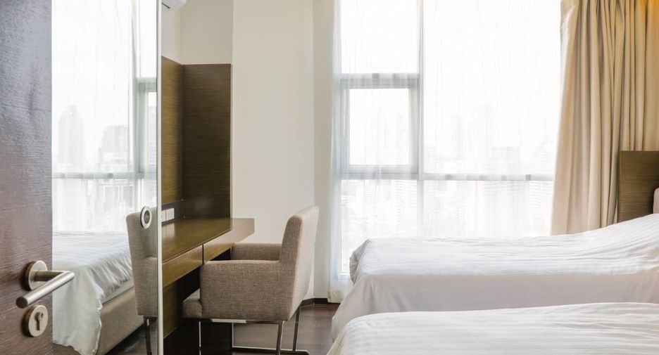 For rent 2 bedrooms condo in Sathon, Bangkok