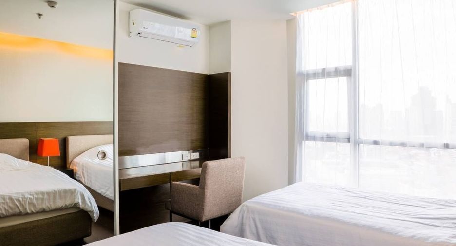 For rent 2 bedrooms condo in Sathon, Bangkok