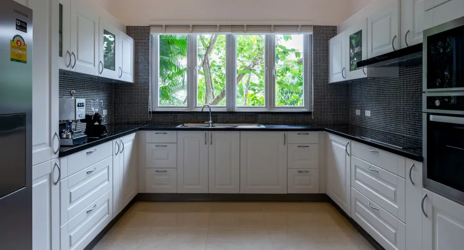 À vendre 4 chambres villa à Hua Hin, Prachuap Khiri Khan