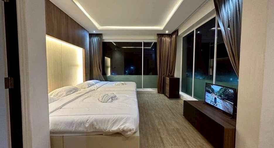 À louer 5 chambres villa à Bang Lamung, Chonburi