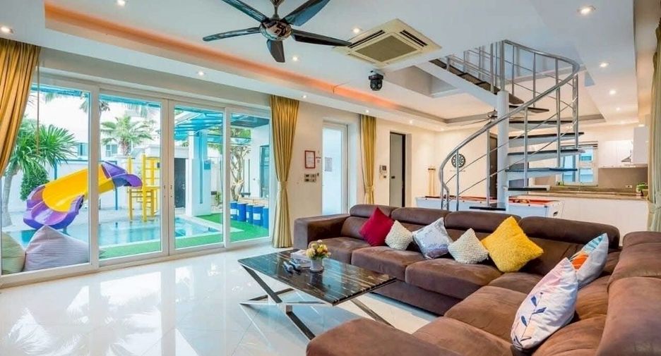 À louer 5 chambres villa à Bang Lamung, Chonburi