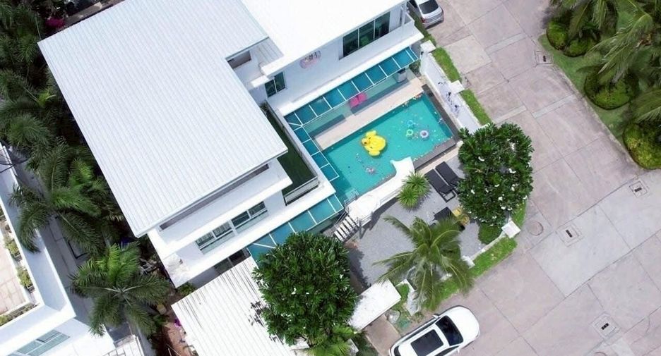 À louer 5 chambres villa à Bang Lamung, Chonburi