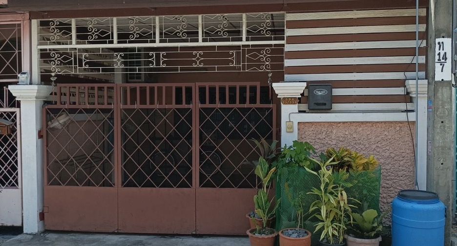 For sale 2 bedrooms townhouse in Bang Khae, Bangkok