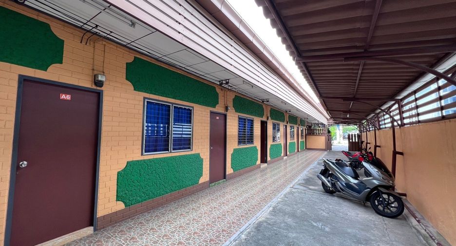 For sale 11 bedrooms retail Space in Bang Lamung, Chonburi