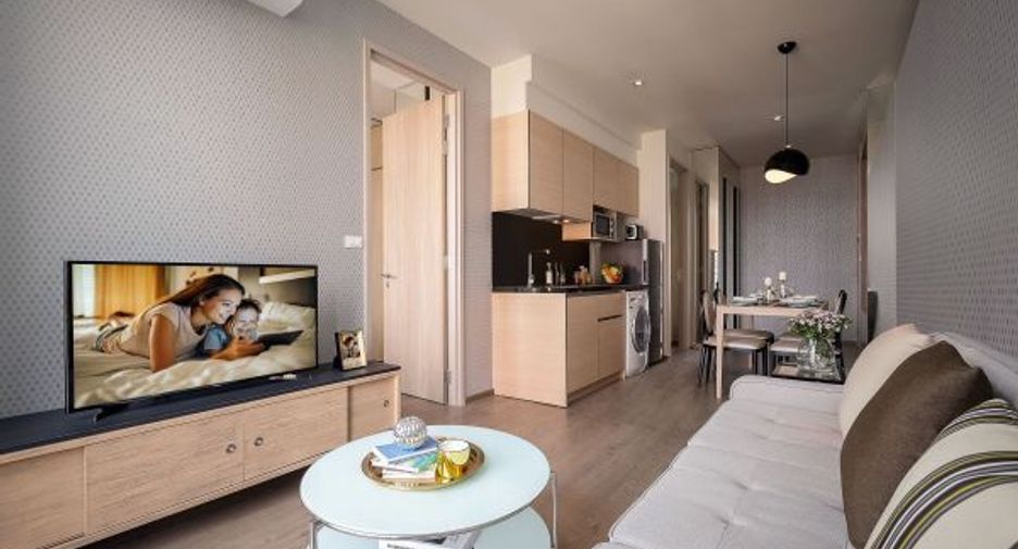 For rent 3 bedrooms apartment in Khlong Toei, Bangkok