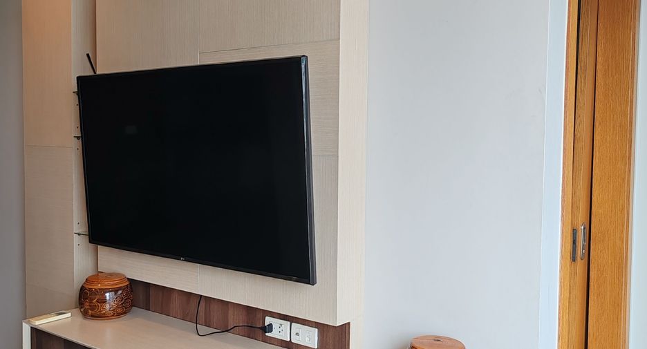 For sale and for rent 1 bed condo in Watthana, Bangkok